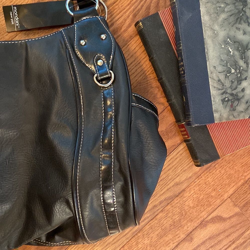 NWT Mondani New York purse - black with tan stitching - Picture 4 of 12